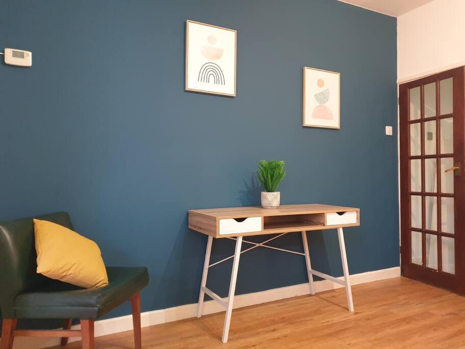 City Townhouse Close To Cafes And Restaurants นอร์ริช ภายนอก รูปภาพ